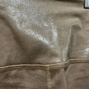 Beyond Yoga Gold Yoga Pants Size Medium